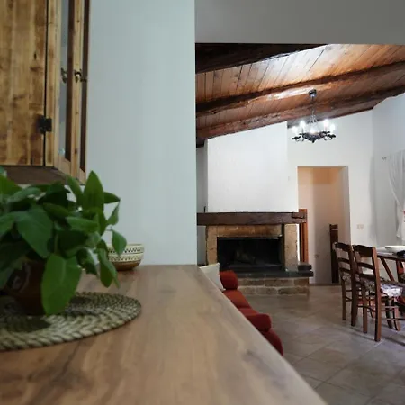 Rustic Italian House Дом отдыха *